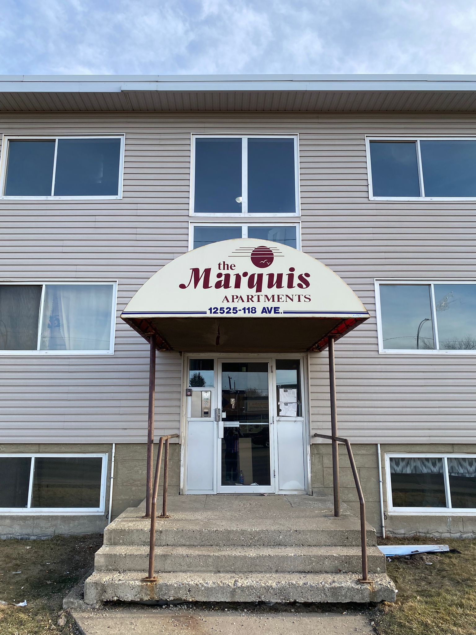 Property main image